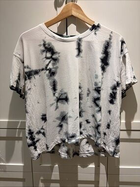 Lululemon Tie-Dye Short Sleeve cropped - White & Black